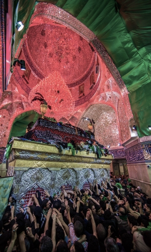 ضريح الامام الحسين (عليه السلام)