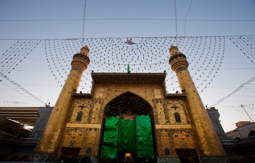 مرقد الامام علي (عليه السلام))