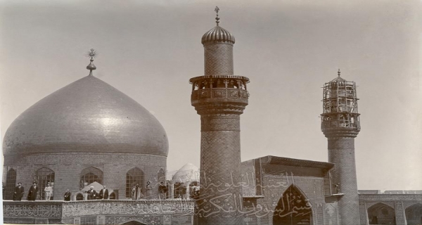 صورة قديمه لمرقد الامام علي (عليه السلام )