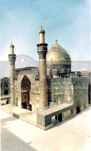 صورة قديمه لمرقد الامام علي (عليه السلام )