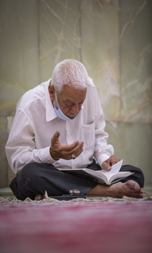 دعاء داخل الصحن الحسيني