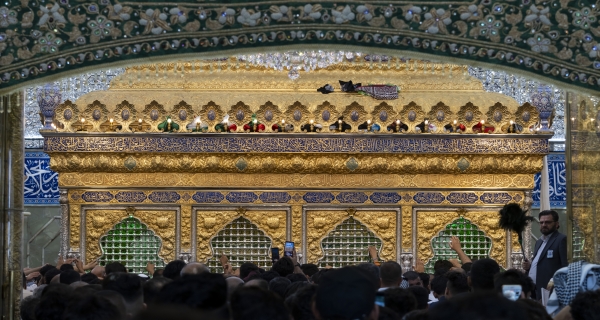 اللهم صل على محمد وآل محمد