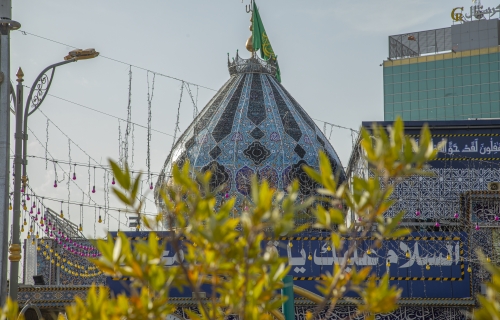 السلام عليك ياقائم آل محمد.