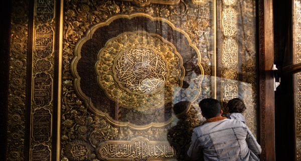  ضريحك جنتنا وباب لقضاء حوائجنا.. يا أبا الفضل