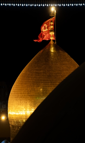 قبة وراية الإمام الحسين (عليه السلام)