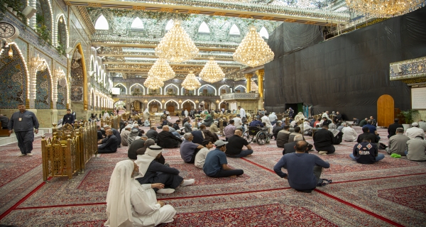  أجواء زيارة عاشورء في الصحن العباسي الشريف