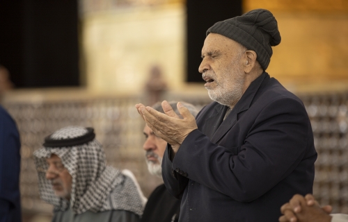 أجواء الدعاء في الصحن الحسيني الشريف 