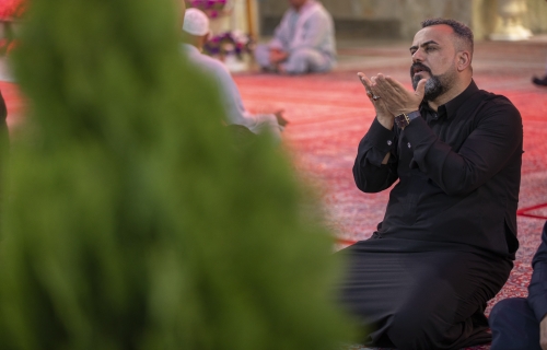 أجواء الدعاء عند مرقد أبي الفضل العباس (ع)