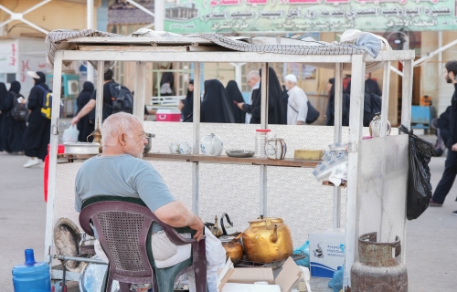 مواكب الخدمة في طريق مشاية النجف الأشرف