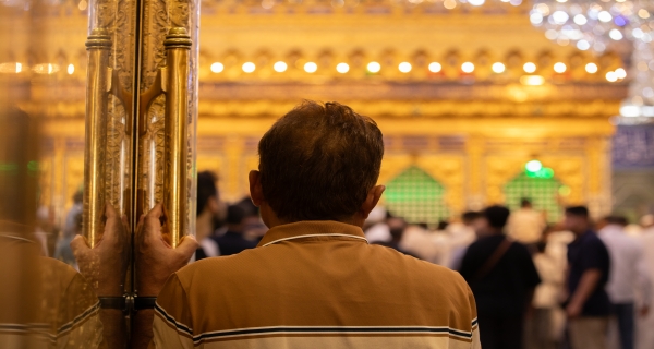  ضريح المولى أبي الفضل العباس (عليه السلام)
